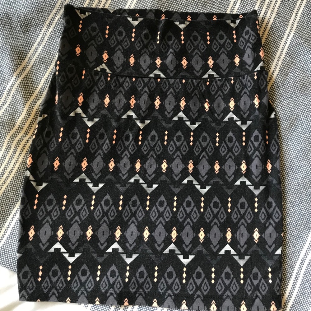 Mini patterned skirt